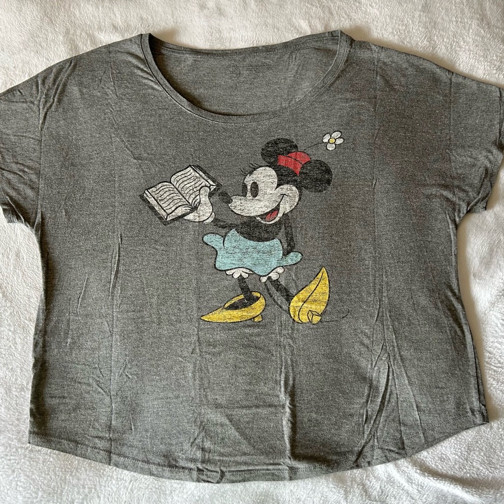 EUC Minnie Mouse relaxed fit tee